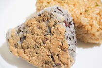 甘いおにぎり!? 「悪魔のおはぎり」もう食べた？