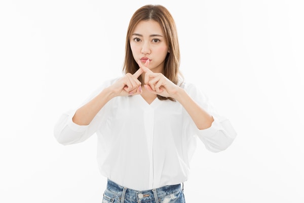 注目の美容アイテム「洗顔ブラシ」を使用するメリットや適切な使い方