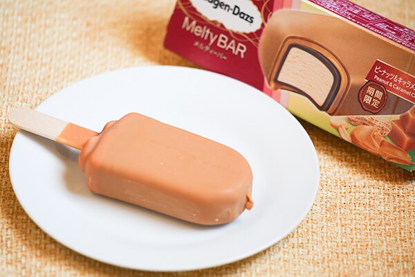 外はパリッ、中はとろっ…ハーゲンダッツのメルティーバーは超濃厚!