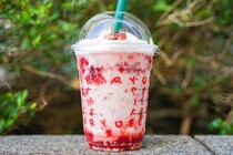 スタバの「メリーストロベリーケーキフラペチーノ」は販売終了間近！