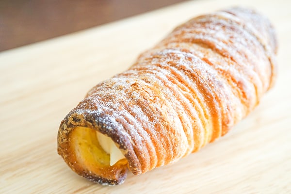 ローソン新商品！「クッキーデニッシュコロネ」はレモン風味で爽やかなおいしさです