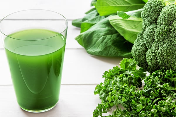 「クロロフィル」を含む食材を食べて老け知らずの美肌をGET!