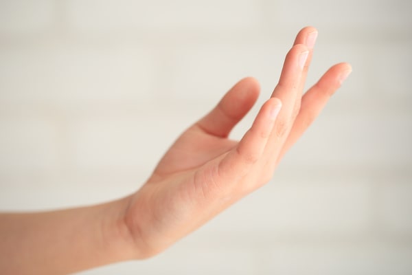 手は顔より年齢が出やすい!? 手肌ケアは××がポイント!