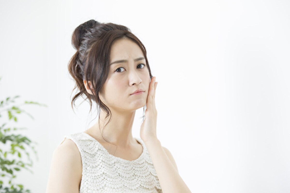 鏡を見てビックリ！朝に起こる「顔のむくみ」の予防法と改善方法