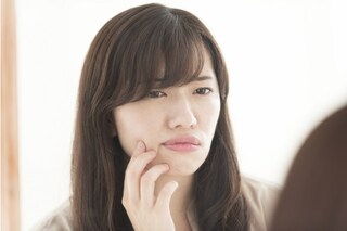 顔のたるみ改善には頭皮ケアが重要?! 上手なマッサージ法