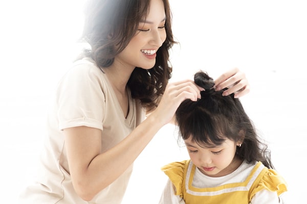 【動画】親子で楽しむ“簡単ヘアアレンジ術”