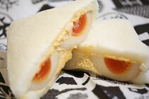 ただのゆでたまごじゃない！ファミマの和風サンドイッチの中身は…