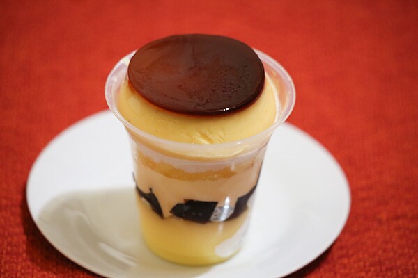 【朗報】「窯出しプリンのパフェ」が復活したよ～！