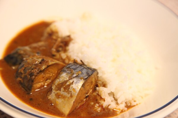 意外と相性抜群!カルディの「さばカレー」が絶品です!