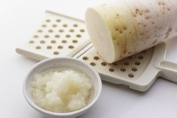 暴飲暴食で疲れた胃腸を大根おろしでリセット！