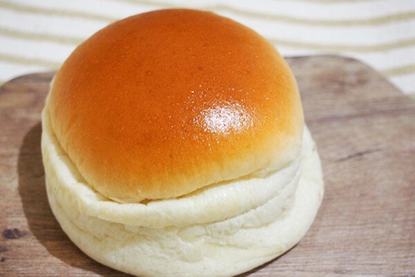 セブンの伝説「しっとりホイップあんぱん」が待望の復活です！