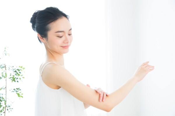乾燥肌を治したい！お風呂や食事、普段のケアは？