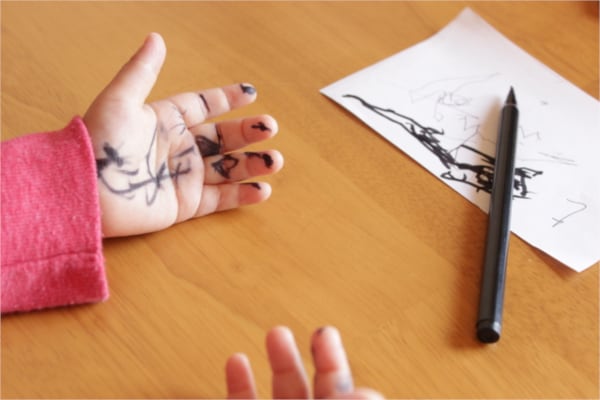 目を離した隙に子どもがラクガキ!どうすれば落ちる?