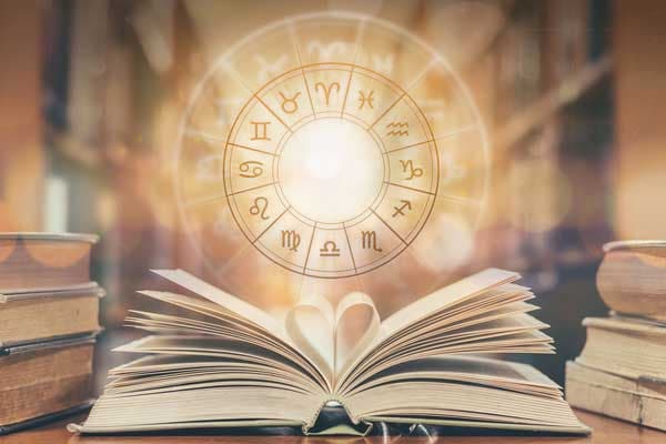 【占い師監修】2020年、家庭運が最強の星座は○○座!