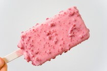 セブンのアイスがイチゴすぎる！！！