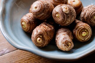 ダイエット中におすすめ！「ノンフライ里芋チップス」の作り方