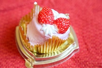 ファミマでルビーチョコレート！ネットで好評の新作スイーツって？