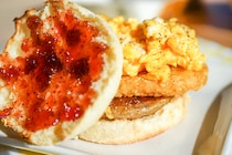 朝マックのビッグブレックファストの食べ方がわからない…ウマイ食べ方は？