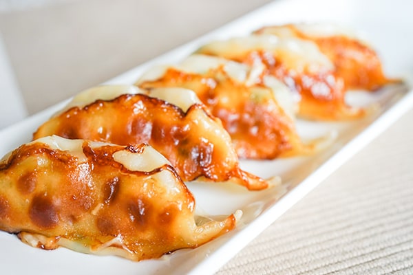 ローソンの冷凍餃子が149円なのにウマすぎる！！！