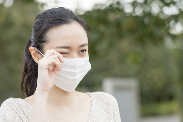 花粉対策に１万円以上!? 「マスク」で対策する人は８割オーバー