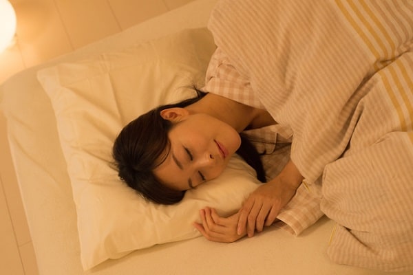 就寝時もブラジャーは必要!? ブラジャーの選び方や注意点