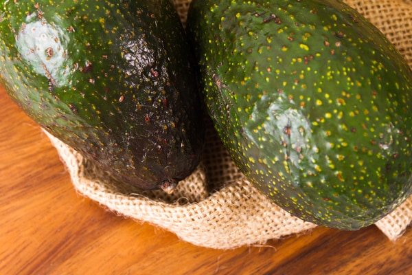 脱マンネリ化!「アボカド」を使ったヘルシー × 和風レシピ2選