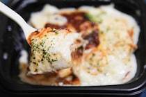 コンビニクオリティーを超えた!? ファミマの「ラザニア」がもっちりクリーミー