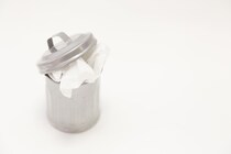 目からウロコ…警視庁の「マスクの捨て方」が話題！