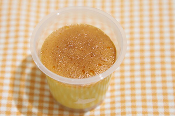 「スイートポテト」はスプーンで食べるのがファミマ流！