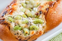 セブンのマヨ醤油枝豆パンに賛否の声、その理由は？