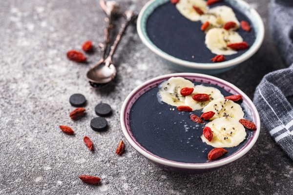 活性炭を食べて痩せる!? 注目のチャコールダイエット!