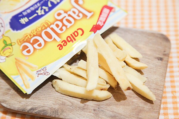 マズイわけなくない!? ファミマ限定「じゃがビー」は塩バター味!