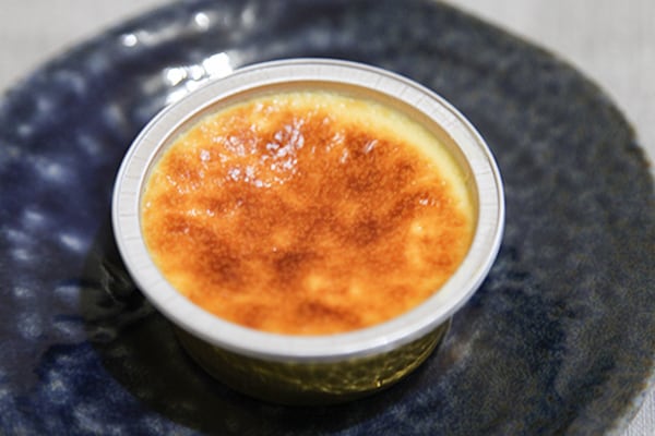 とろっとろじゃん!ファミマの「バスクチーズケーキ」がもはや飲み物でした