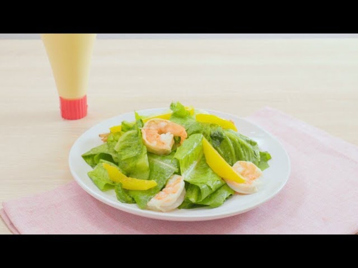 【動画】マヨネーズを使ったロメインレタスとエビのソテーの作り方