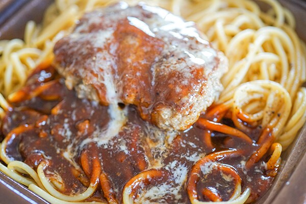 パスタなのに肉肉しい!ローソン新商品が激ウマ!