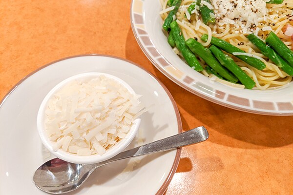 サイゼ新商品は一皿でいろんな味を楽しめる!!