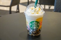 スタバから新作フラペチーノ登場！今回は○○入り！