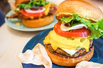 USビーフ100%！ハワイ生まれのハンバーガーが超ウマイ！