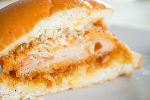 【プリプリ】ローソンの「海老かつバーガー」がウマイ!