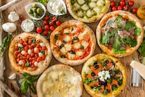 発酵なしで簡単！ 子どもと一緒に作りたい「フライパンピザ」のレシピ