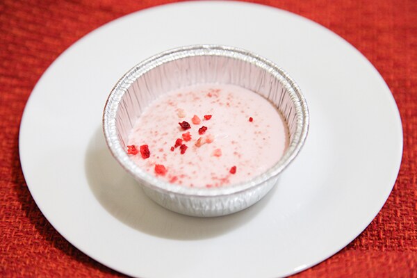 ファミマで発見!「花畑牧場」の「イチゴティラミス」がすっぱウマ!