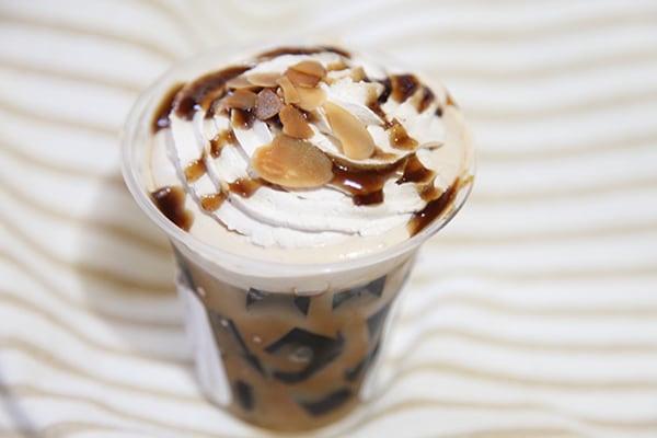 苦みがたまらん…!コーヒー好きにおすすめのファミマスイーツ