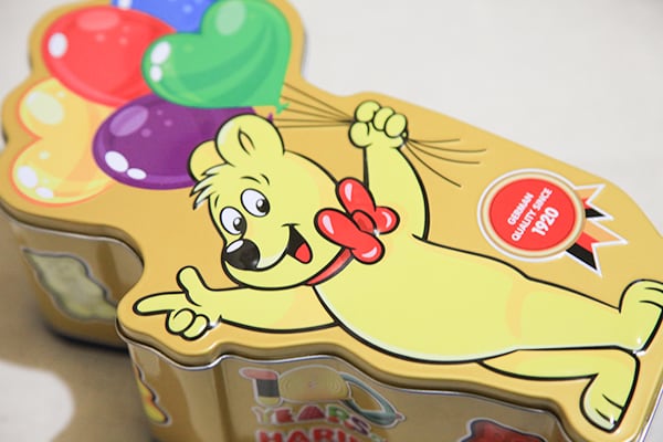 祝100周年!ハリボー「ゴールドベア缶」はパケ買い必至!