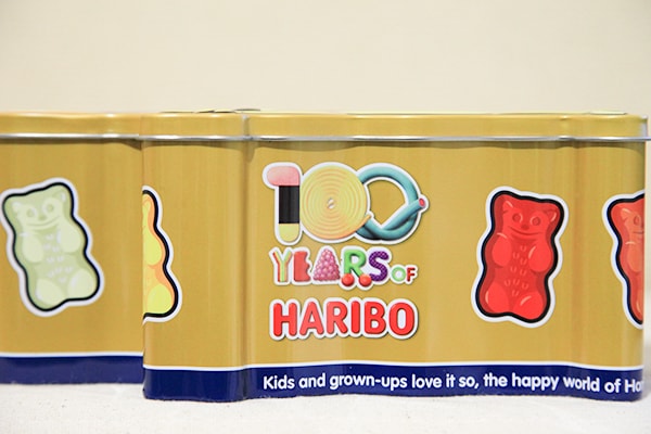 祝100周年!ハリボー「ゴールドベア缶」はパケ買い必至!