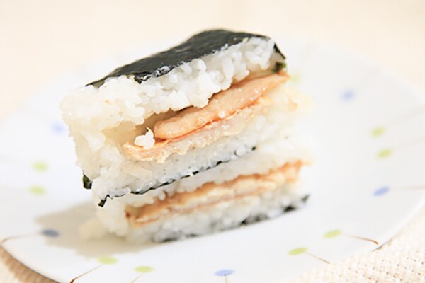 のどぐろ、びんちょうまぐろのツナマヨも!? 「金しゃりおにぎり」が贅沢すぎ！！