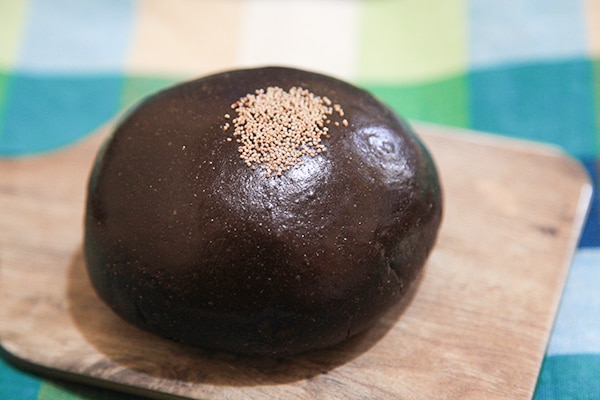 ほどよい甘さが◎!洋風で和風な「あんぱん」が登場!