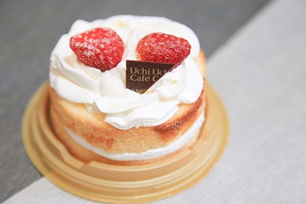 550円！おひとり様用のホールケーキが超贅沢♪