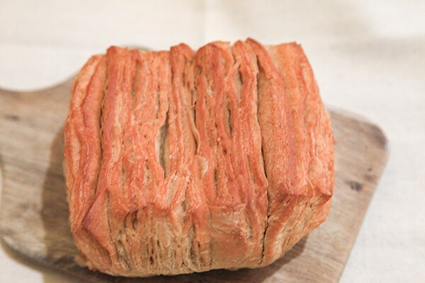 パイのような、デニッシュのような……ファミマの○○は地味にハマる!