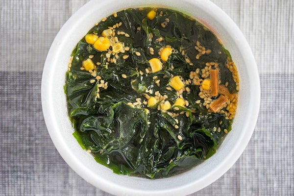 「わかめラーメン」麺なしタイプのわかめ量が多すぎる！