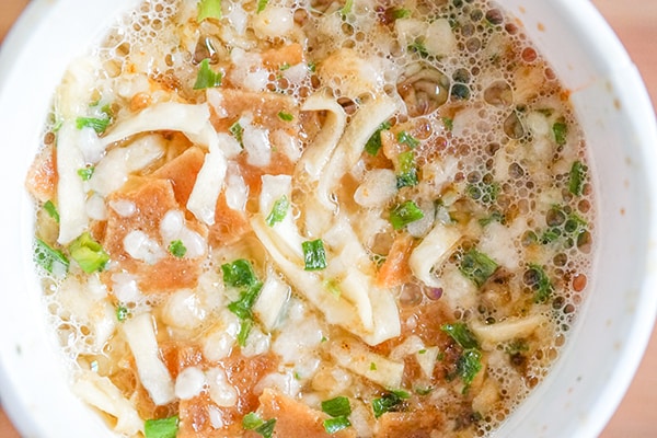 【セブン限定】がっつりニンニクのどん兵衛が登場!